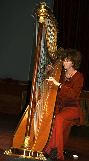 Paola Chatelle & harp